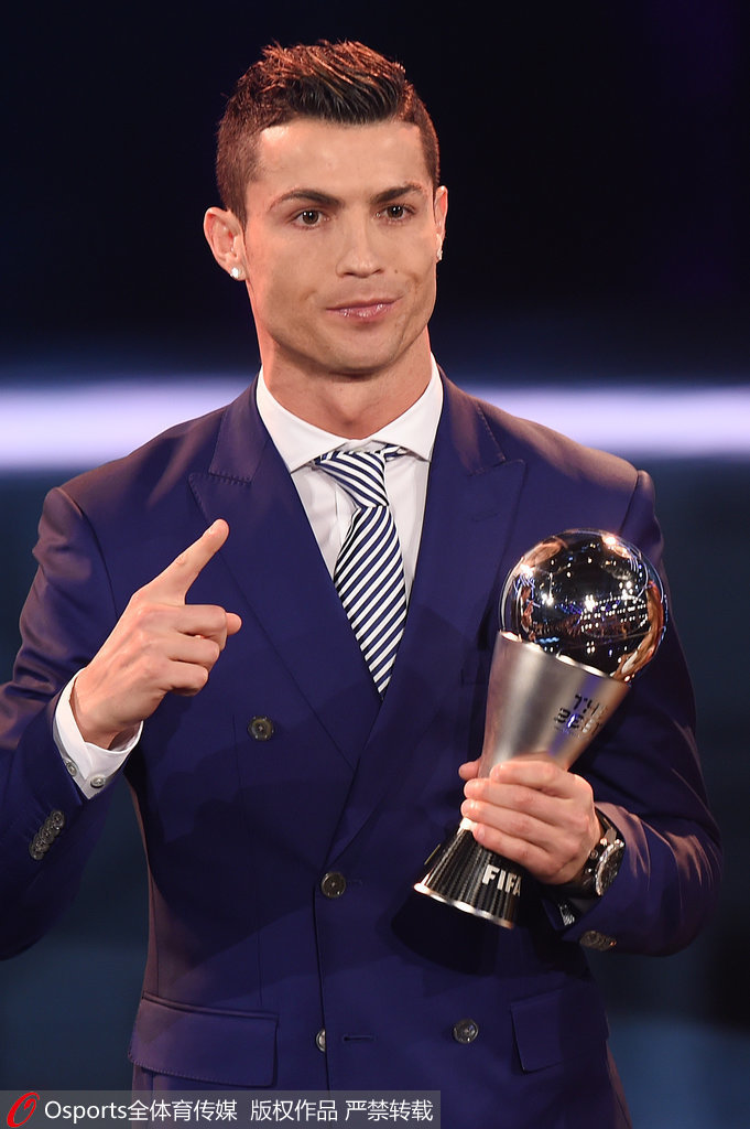 董路：中国人是世界上最不热爱足球的人！球员不爱足球，就是干活挣钱（董路：国人对足球热情全球垫底！球员不爱足球，只当谋生手段）