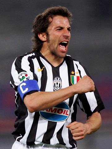 吉鲁：祝愿阿森纳拿英超冠军，但要先保持这种节奏到明年3月（吉鲁盼阿森纳冲顶英超：关键是把状态延续到明年3月）