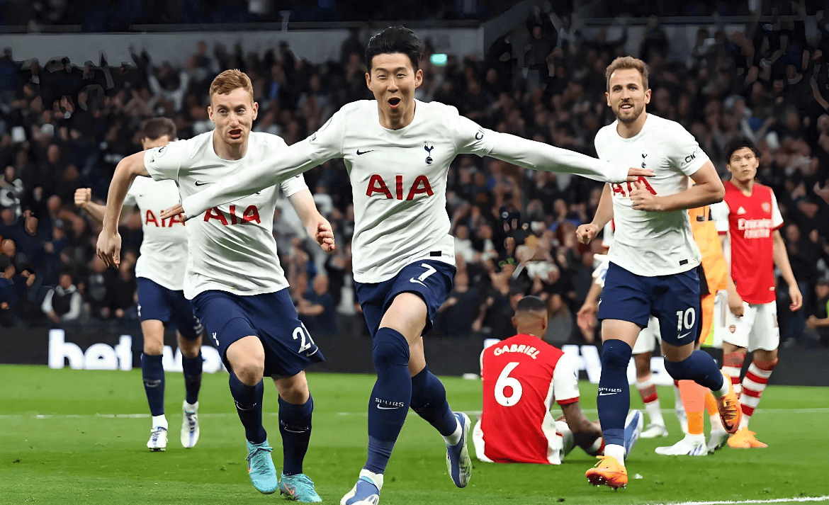 比利时媒体：孔帕尼当选2025年度比利时最佳教练（比媒：孔帕尼荣膺2025年比利时年度最佳主帅）