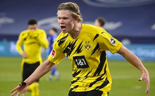 足球世界杯球场建设进入收尾阶段，安全标准升级